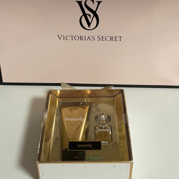 💥SALE💥V.S HEAVENLY SET - Picture 3 of 6